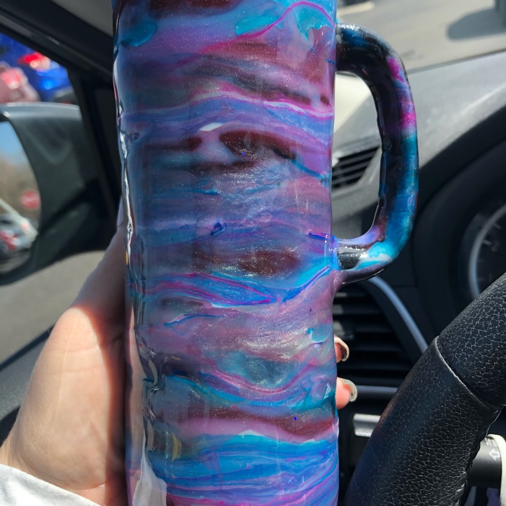 Tumbler with handle